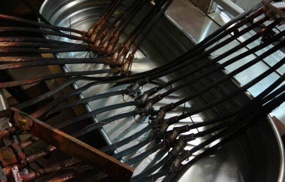 Connectors submerged in freeze-thaw testing bath