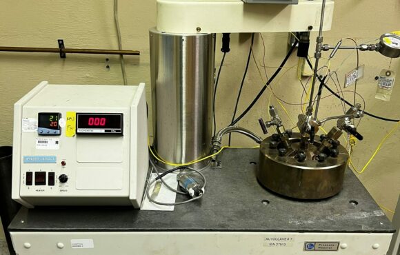 Closeup photograph of autoclave used in corrosion testing